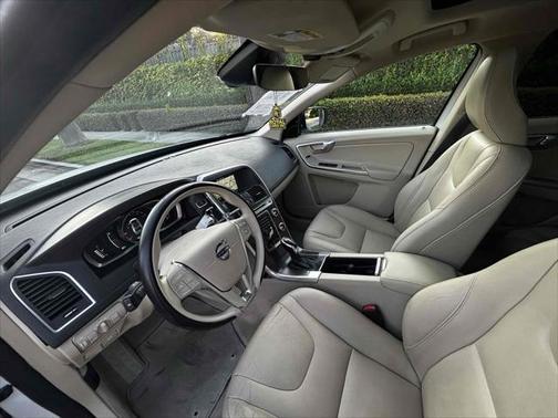 2015 Volvo XC60 T6