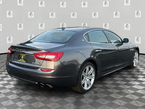 Gray 2016 Maserati Quattroporte S