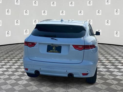 2017 Jaguar F-PACE 35t R-Sport