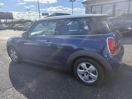 2016 MINI Hardtop Cooper