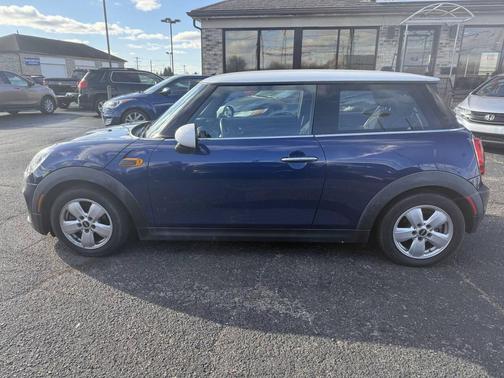 2016 MINI Hardtop Cooper