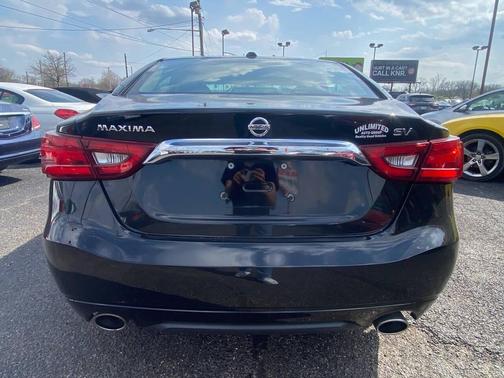 Super Black 2018 Nissan Maxima 3.5 SV