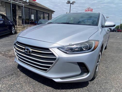 Molten Silver 2018 Hyundai ELANTRA SE