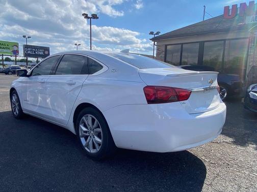 White 2018 Chevrolet Impala 1LT