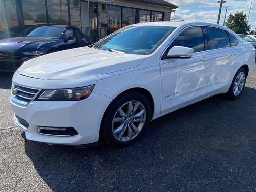 White 2018 Chevrolet Impala 1LT