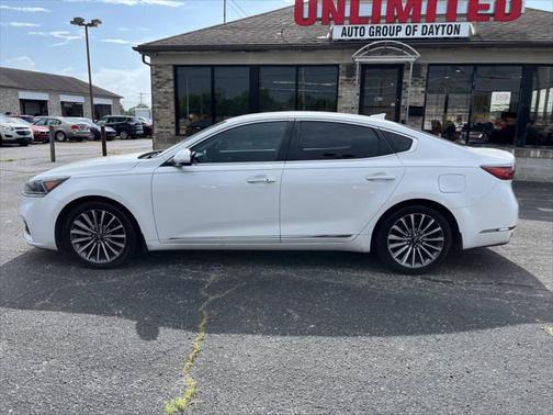 2018 Kia Cadenza Premium