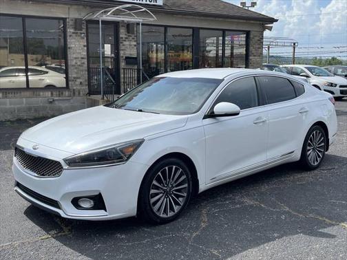 2018 Kia Cadenza Premium
