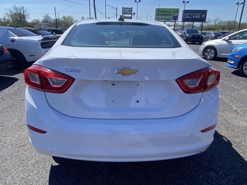 Summit White 2019 Chevrolet Cruze LS
