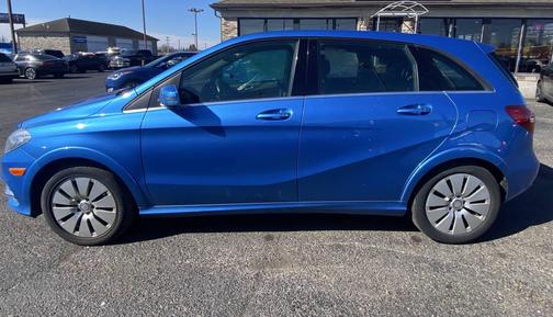 2016 Mercedes-Benz B-Class B 250e 4dr Hatchback