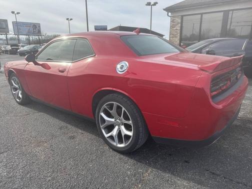 2015 Dodge Challenger SXT Plus