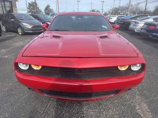 2015 Dodge Challenger SXT Plus