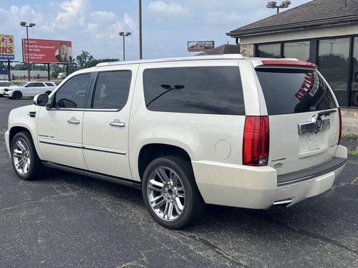 2014 Cadillac Escalade ESV Platinum Edition