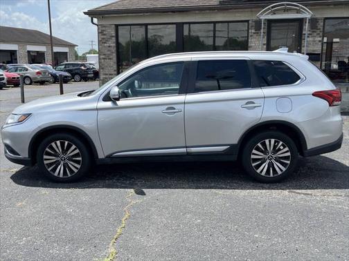 2020 Mitsubishi Outlander ES