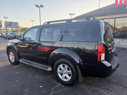 2012 Nissan Pathfinder SV