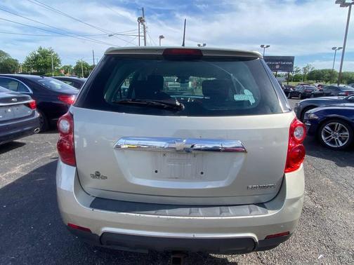 Tan 2013 Chevrolet Equinox LS