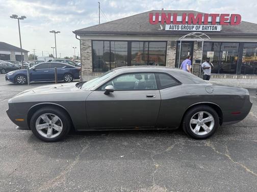 2009 Dodge Challenger SE