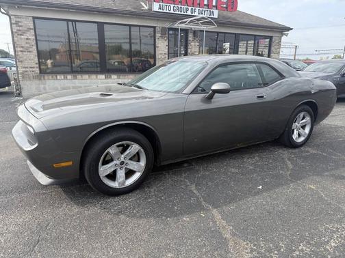 2009 Dodge Challenger SE