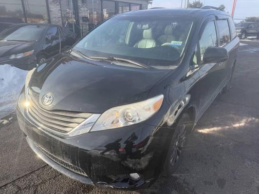2011 Toyota Sienna XLE