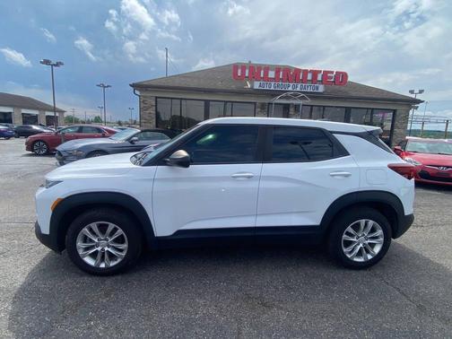 Summit White 2021 Chevrolet Trailblazer LS