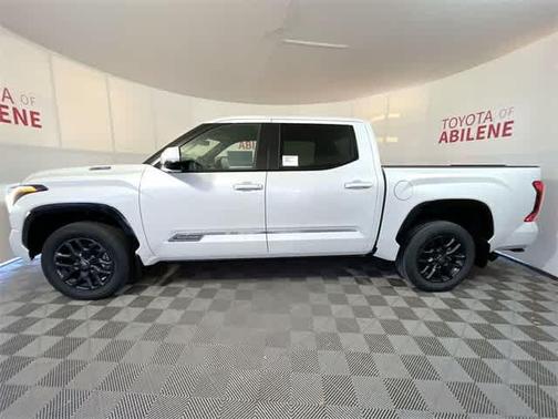 2025 Toyota Tundra Hybrid Platinum