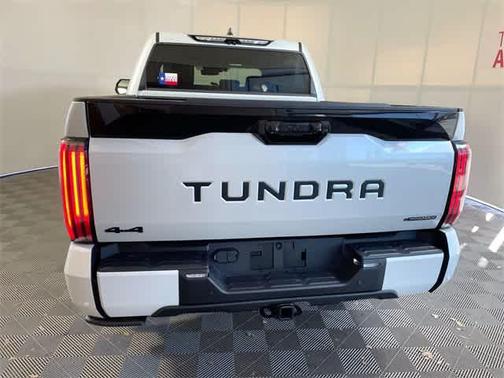 2025 Toyota Tundra Hybrid Platinum