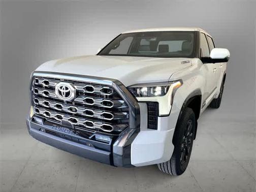 2025 Toyota Tundra Hybrid Platinum