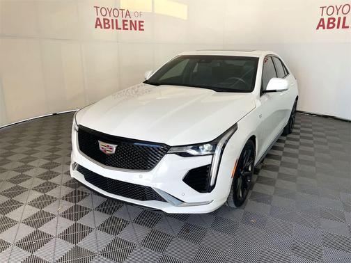 2024 Cadillac CT4 Sport