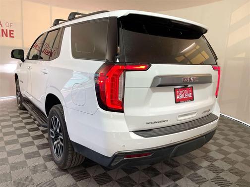 2022 GMC Yukon 4WD AT4