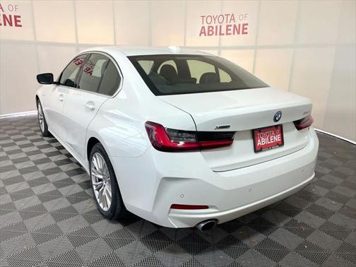 2024 BMW 330e Base