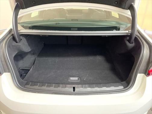 2024 BMW 330e Base