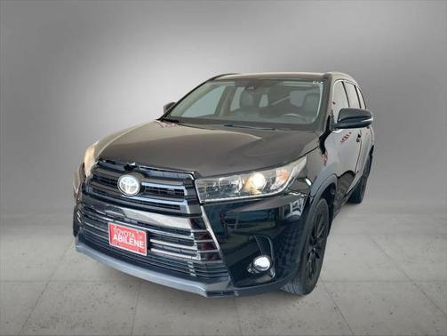 2019 Toyota Highlander SE