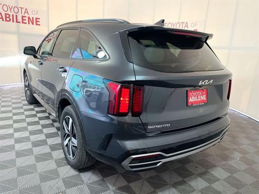 2023 Kia Sorento S