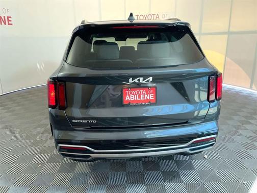 2023 Kia Sorento S
