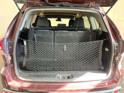 2019 Toyota Highlander LE I4