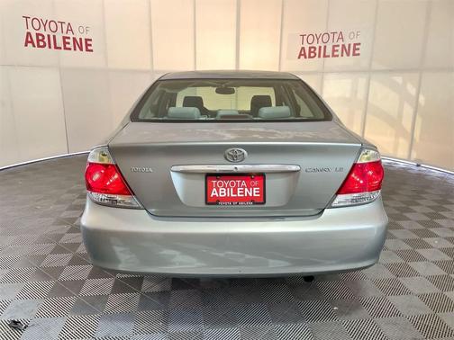 2006 Toyota Camry LE