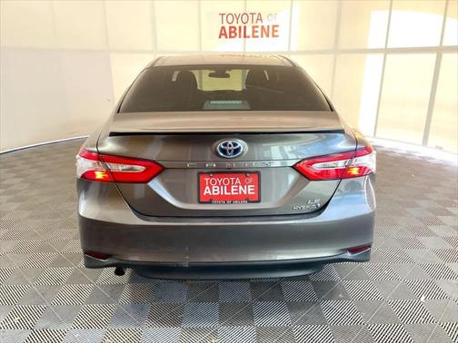 2018 Toyota Camry Hybrid LE