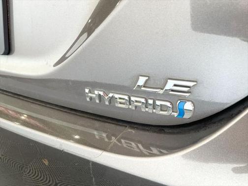 2018 Toyota Camry Hybrid LE