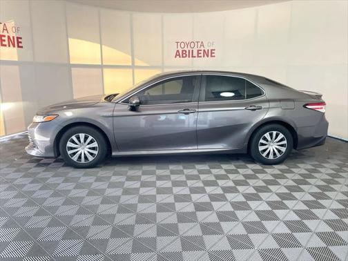 2018 Toyota Camry Hybrid LE