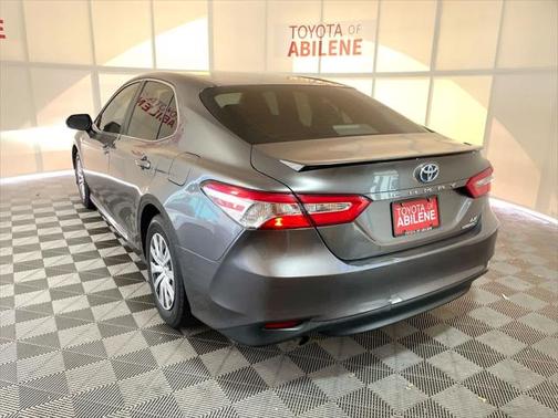 2018 Toyota Camry Hybrid LE