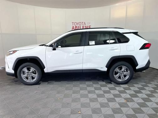2025 Toyota RAV4 Hybrid SE