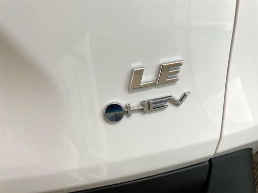 2025 Toyota RAV4 Hybrid SE