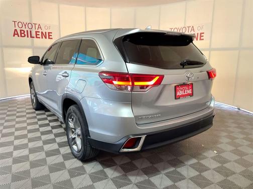 2019 Toyota Highlander Limited Platinum