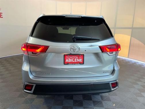 2019 Toyota Highlander Limited Platinum