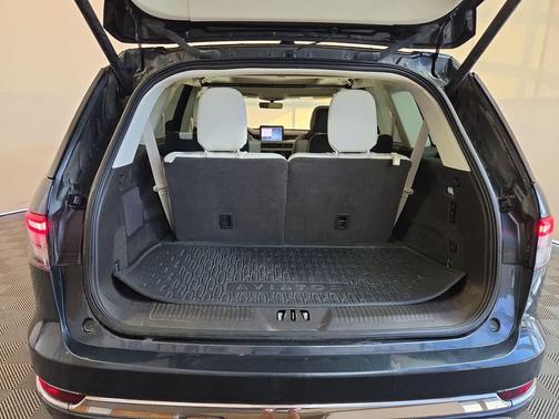 Flight Blue Metallic Clearcoat 2022 Lincoln Aviator Black Label AWD