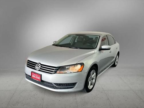 2014 Volkswagen Passat 1.8T Auto SE