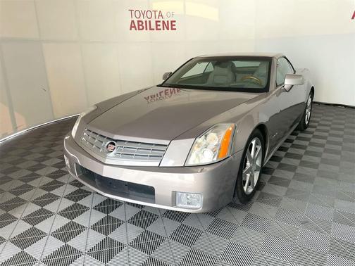 2005 Cadillac XLR Base