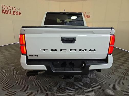 Ice Cap 2026 Toyota Tacoma SR5
