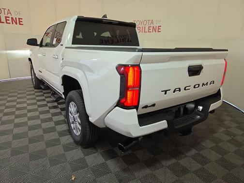 Ice Cap 2026 Toyota Tacoma SR5