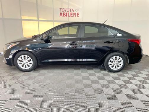 2021 Hyundai Accent SE