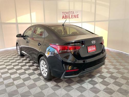 2021 Hyundai Accent SE